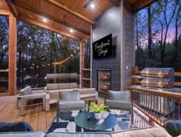 NEW! Heated Pool, Hot Tub, Outdoor Lounge, Games