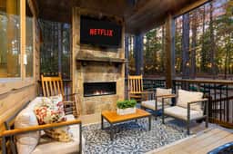 NEW! Pickleball, Hot Tub, ATV Trails, Movie Nights