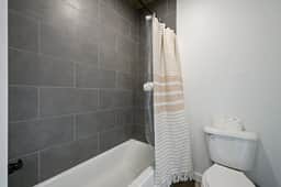 5 Bedroom Sleeps 24, Pets OK, Hot Tub, Game Room.