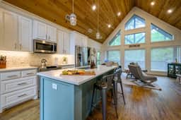 NEW! Hot Tub, Fireplace, Spa Bath, Boat Parking