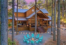 NEW! Hot Tub, Fire Pit, Games, Near Beavers Bend
