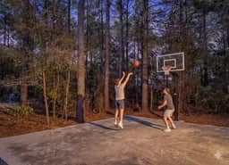 NEW! Hot Tub, Fire Pit, Bball & Games