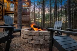 NEW! Cabin w/ Hot Tub, Fire Pit & Outdoor Lounge