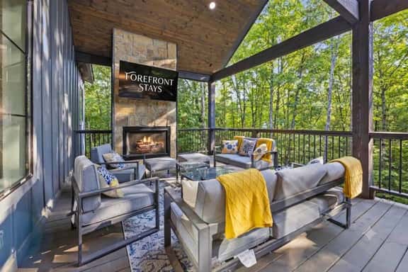 NEW! Lux, Hot Tub, Game Room, King Suites, Lounge - Image 1