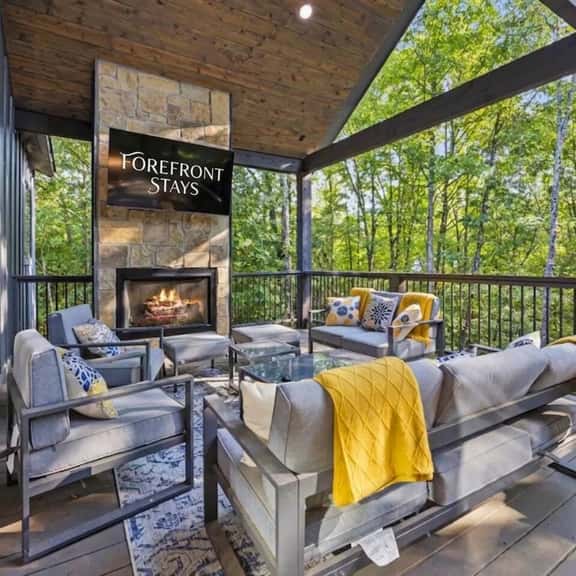 NEW! Lux, Hot Tub, Game Room, King Suites, Lounge - Image 1