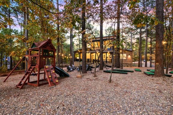 NEW! Pickleball, Hot Tub, ATV Trails, Movie Nights