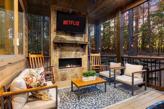 NEW! Pickleball, Hot Tub, ATV Trails, Movie Nights