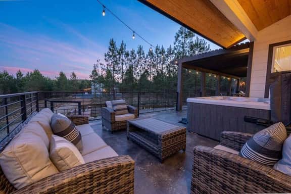 NEW! Pondside, Hot Tub, Game Loft, King Suites