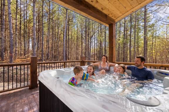 NEW! 4 King Suites, Hot Tub, Fire Pit, Spacious