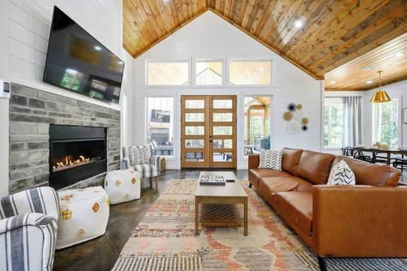 NEW! Heated Pool, Hot Tub, Firepit, Outdoor Lounge
