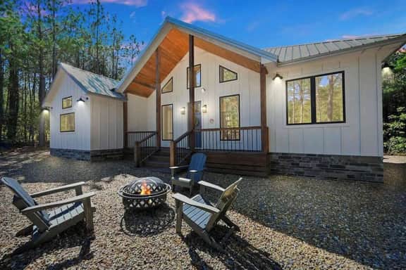 NEW! Heated Pool, Hot Tub, Firepit, Outdoor Lounge